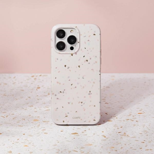 Etui UNIQ Coehl Terrazzo na iPhone 14 Pro - piaskowe