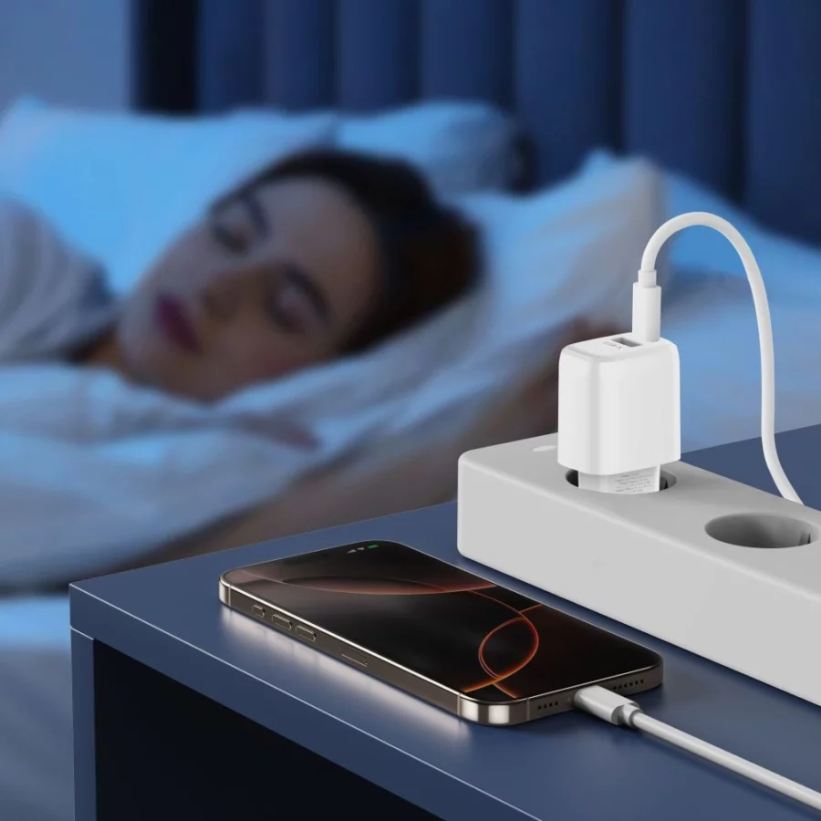Ładowarka sieciowa Tech-Protect NCA30 PD 30W QC3.0 USB-A / USB-C- biała