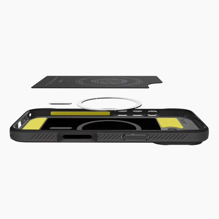 Etui Spigen Rugged Armor Mag MagSafe na iPhone 17 - czarny mat