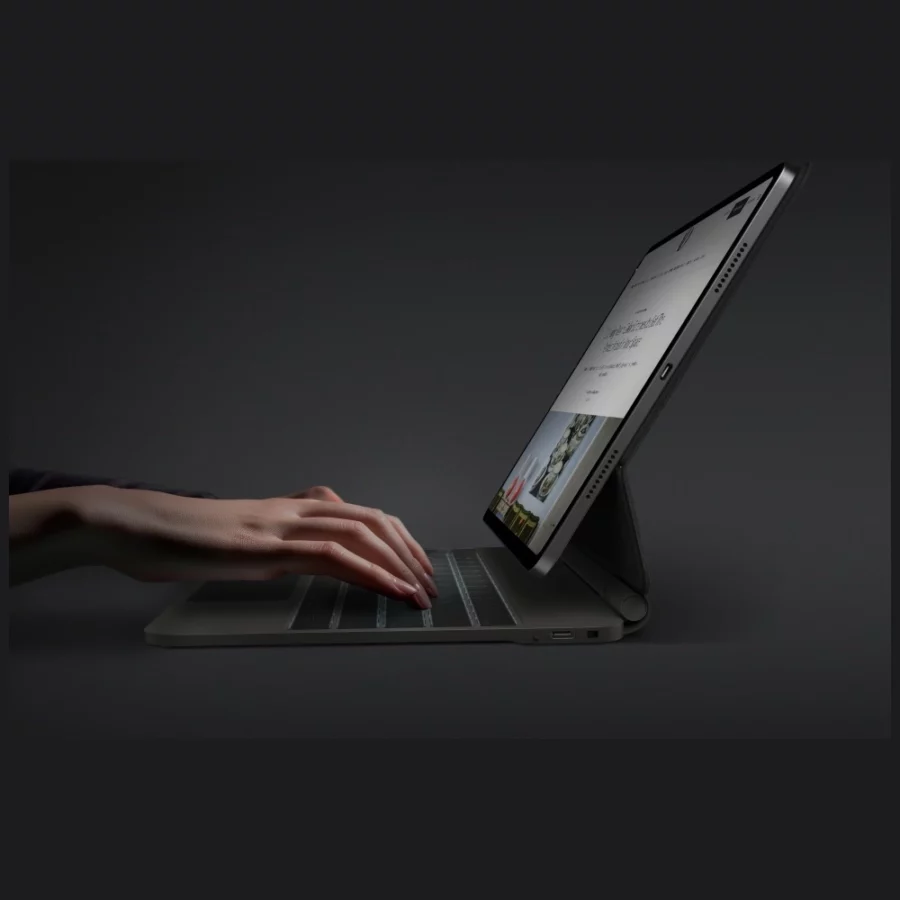 Etui UNIQ Venno Pro Magnetic Smart z klawiaturą na iPad Air 10.9" (2020/2022) / Pro 11" (2021/2022) / Air 11" (2024/2025/2026) - czarne