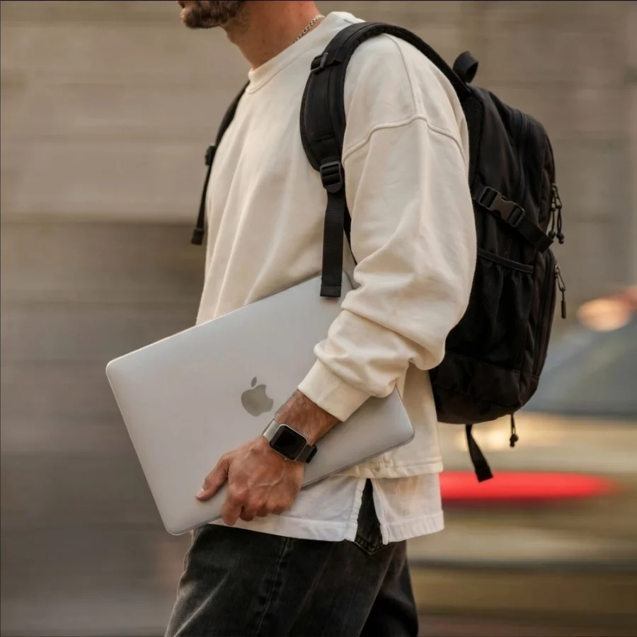 Etui Tech-Protect Softshell na MacBook Neo 13 2026 - przezroczyste matowe
