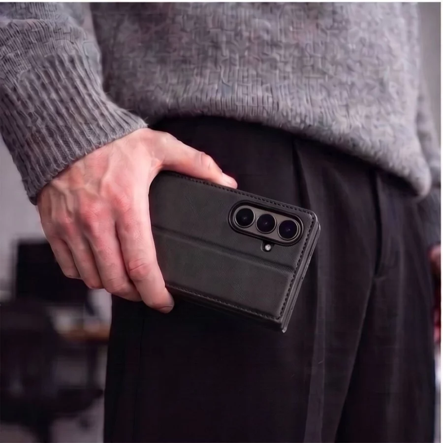 Etui Tech-Protect Wallet na Samsung Galaxy Z Fold 8 Ultra - czarne