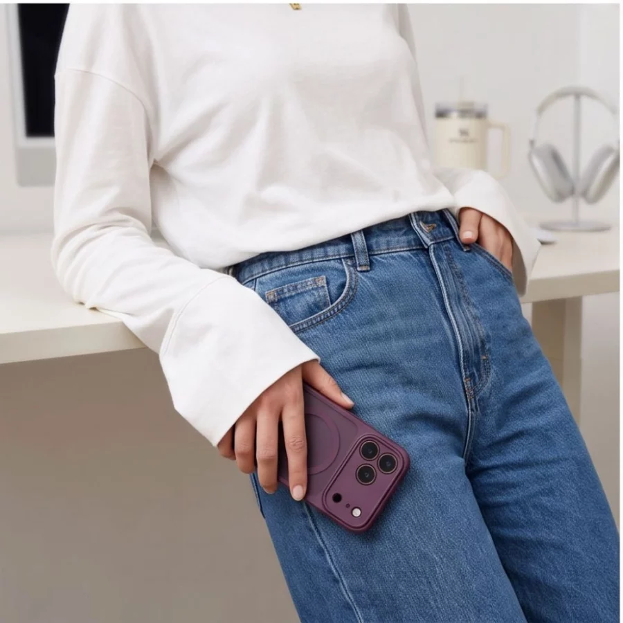 Etui Tech-Protect BasicMag MagSafe na iPhone 17 Pro / 18 Pro - burgundowe matowe