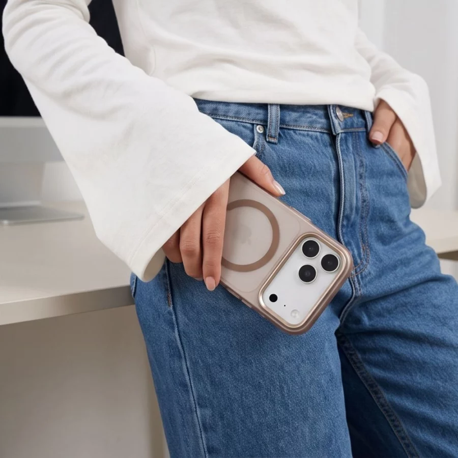 Etui Tech-Protect MagZero MagSafe na iPhone 17 Pro / 18 Pro - brązowe matowe