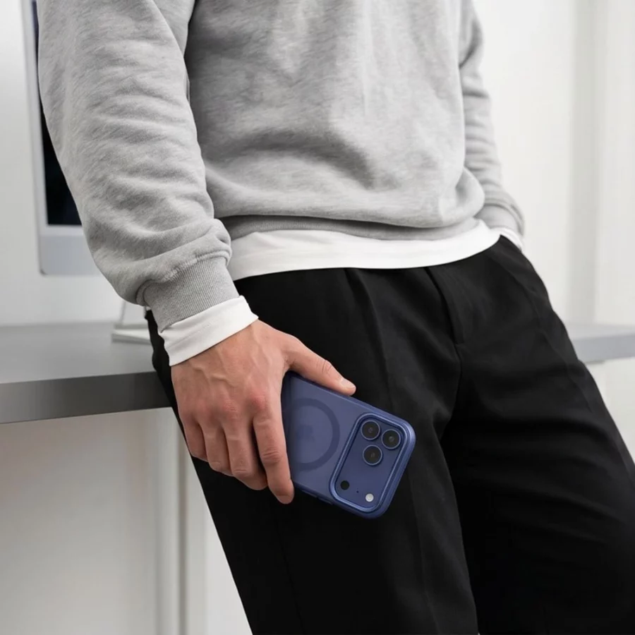 Etui Tech-Protect MagZero MagSafe na iPhone 17 Pro / 18 Pro - granatowe matowe
