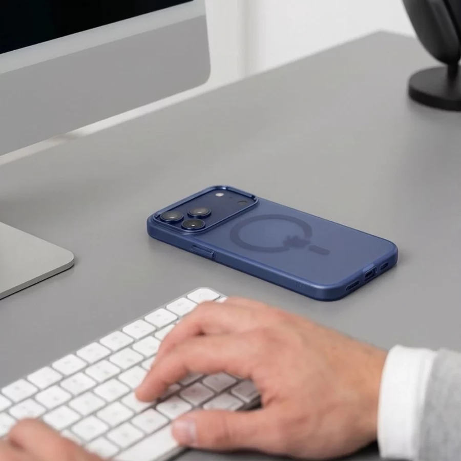 Etui Tech-Protect MagZero MagSafe na iPhone 17 Pro / 18 Pro - granatowe matowe