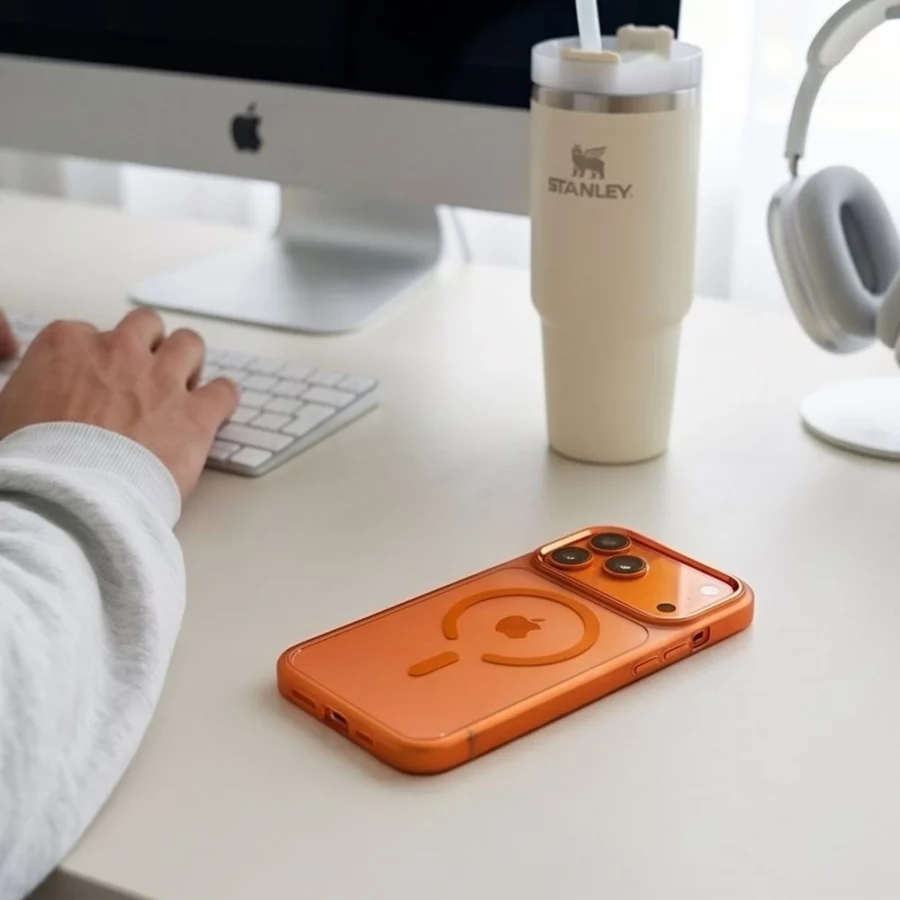 Etui Tech-Protect Magmat Magsafe CC na iPhone 17 Pro Max / 18 Pro Max - pomaraczowo-przezroczyste