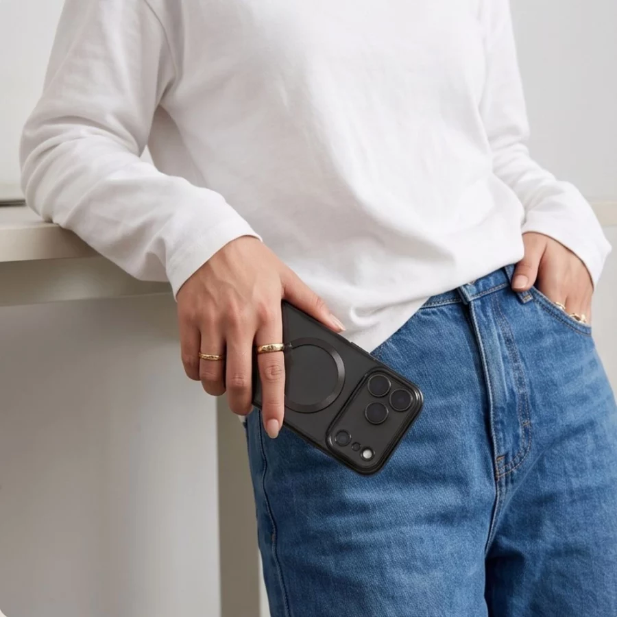 Etui Tech-Protect MagFlex na iPhone 18 Pro / 17 Pro - czarne