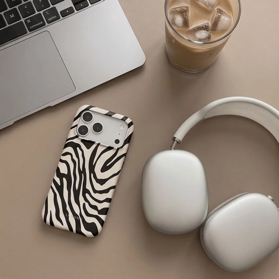 Etui Tech-Protect Lamano MagSafe na iPhone 18 Pro Max / 17 Pro Max - biało-czarne