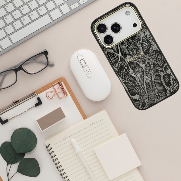 Etui Guess Python Pattern MagSafe do iPhone 18 Pro Max / 17 Pro Max czarny