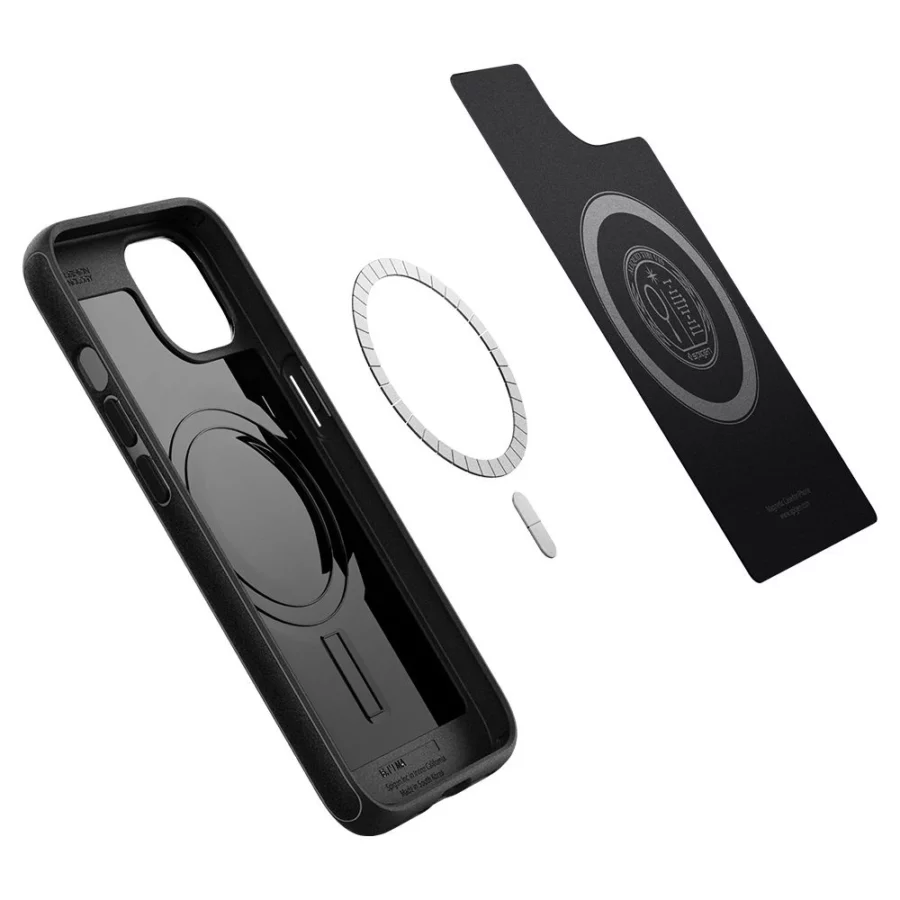 Etui Spigen Mag Armor z MagSafe na iPhone 13 - czarny mat