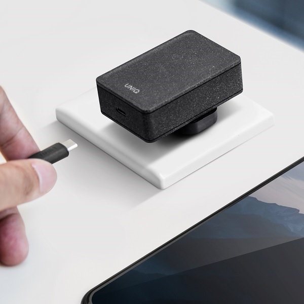 UNIQ Ład. siec. Versa Slim  USB-C PD 18W+ kabel USB-C na USB-C czarny/charcoal black (LITHOS Collective)