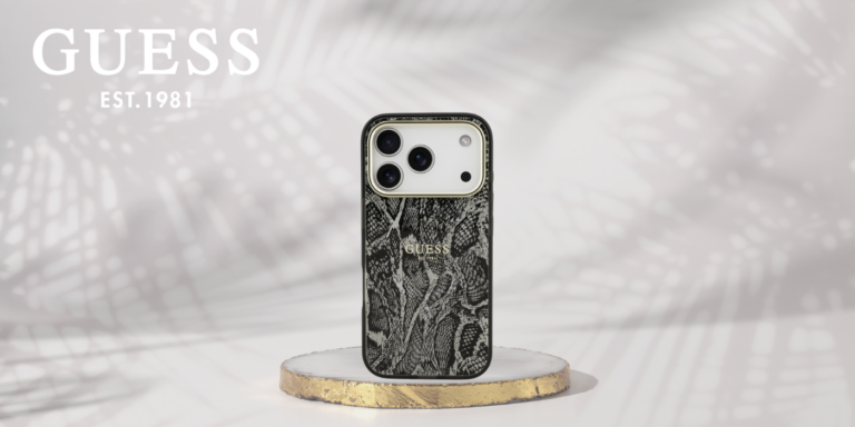 Etui Guess Python Pattern MagSafe do iPhone 18 Pro Max / 17 Pro Max czarny